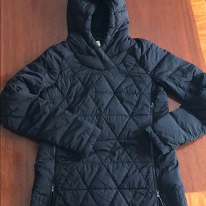 Lululemon women’s  down hoodie jacket size 8